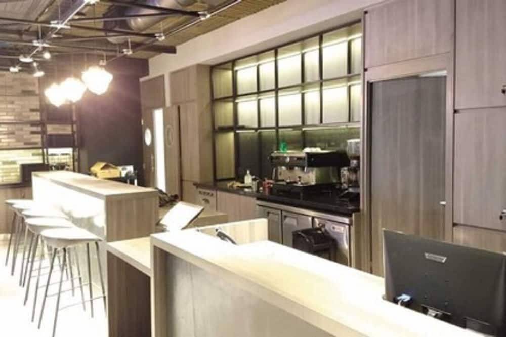 ibis Styles Buenos Aires Florida thumbnail 2