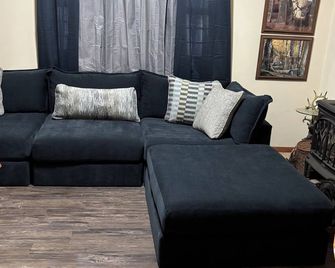 Lakeside Cabin - Iron River - Living room