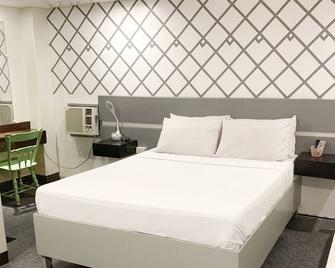 Acme Inn Subic - Olongapo - Bedroom