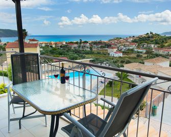 Panorama Resort - Foinikounta - Balcon