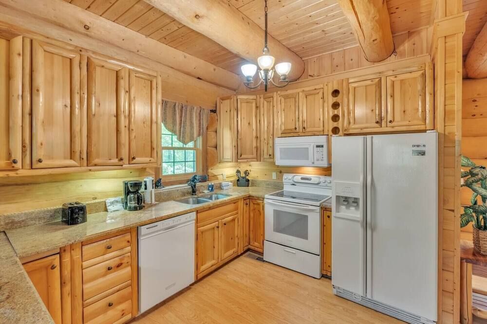 Ridge Views - Private Mountain Top Cabin 2 Bedroom Cabin by Heavenly Views Resort - גאטלינברג - מטבח