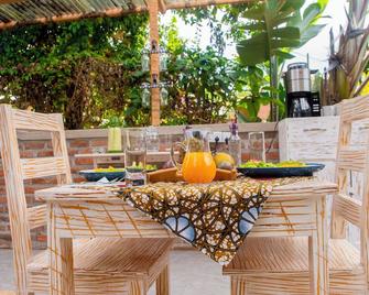 Little Birds Paradise - Ruhengeri - Patio