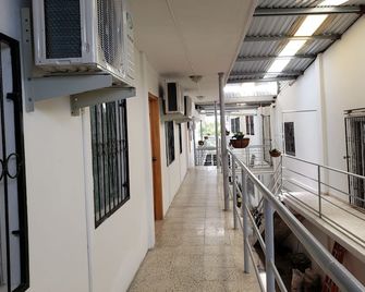 Hotel El Dorado - La Ceiba - Building