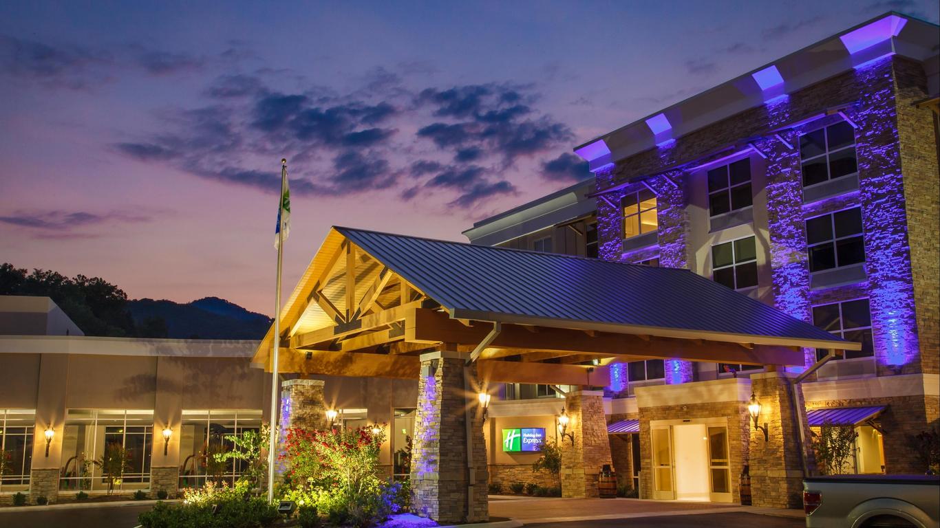 Holiday Inn Express Gatlinburg Downtown By IHG
