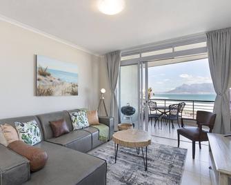 Portico 405 - Bloubergstrand - Living room