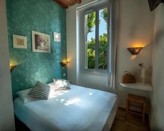 Altera Roma Hotel - Avinyó - Habitació