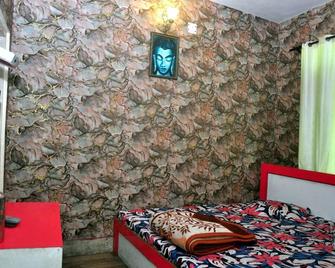 Atithi Guest House - Sundarnagar - Bedroom