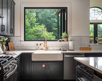 Optional Heated Pool + Hot tub + Fire Pit+ Fenced - Centreville - Cocina