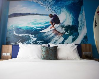 Must Sea Hotel - Sha Hotel - Karon - Bedroom