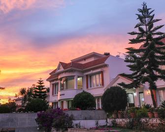 Twin Tree - Kotagiri - Building