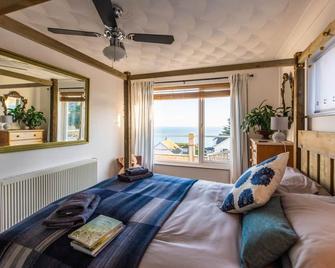 Seaside Escape at Looe Apartment - Looe - Habitación