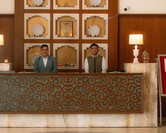 The Sky Imperial - Udaipur - Udaipur - Front desk