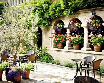 Lewtrenchard Manor - Okehampton - Patio