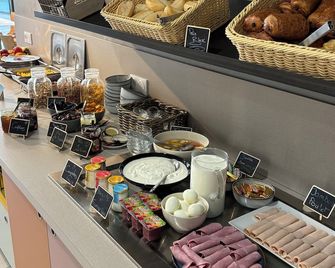 Apparthotel Privilodges Toulon Centre Gare - Toulon - Buffet