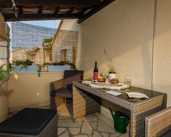 Apartments Roda - Supetar - Balcon