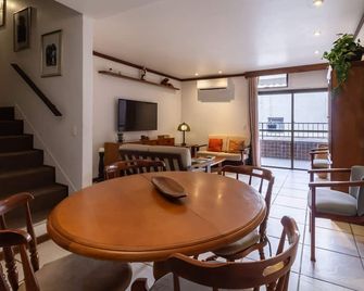 Conforto e Tranquilidade no Humaita - M404 - Rio de Janeiro - Dining room