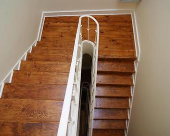 World Travelers - Lisboa - Escadas