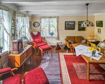 Nice Home In Feda With Kitchen - Feda - Sala de estar