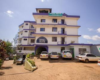 Dan's Hotel - Kisii - Building