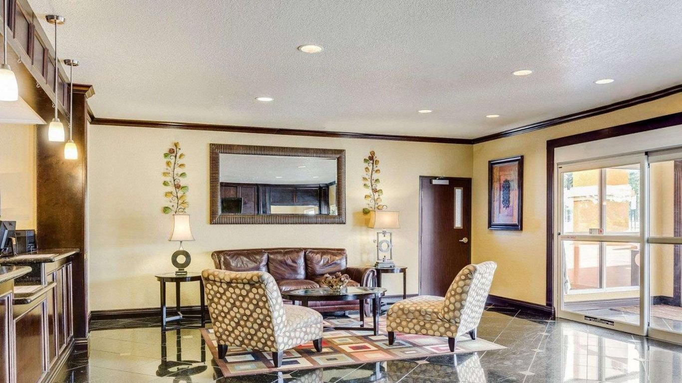 Quality Inn and Suites Slidell