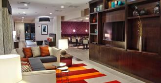 Holiday Inn Charlotte Airport, An IHG Hotel - Charlotte - Lounge