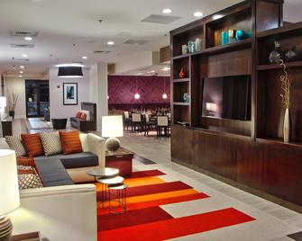 Holiday Inn Charlotte-Airport Conf Ctr By IHG - שרלוט - טרקלין