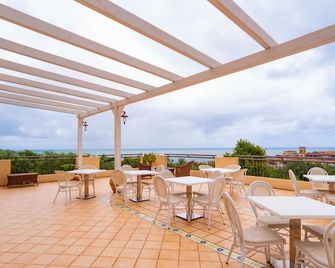 Hotel America - Marina di Camerota - Balcón