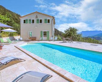 Beautiful Home In Die - Die - Pool