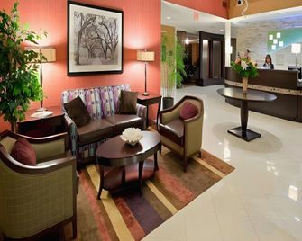 Armoni Inn & Suites - Orangeburg - Lobby