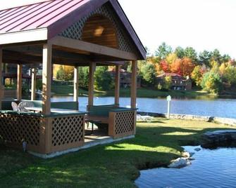 Deer Park / Loon Mtn On River, Great Loc. Near ClubHouse,2nd Flr End - Woodstock - Patio