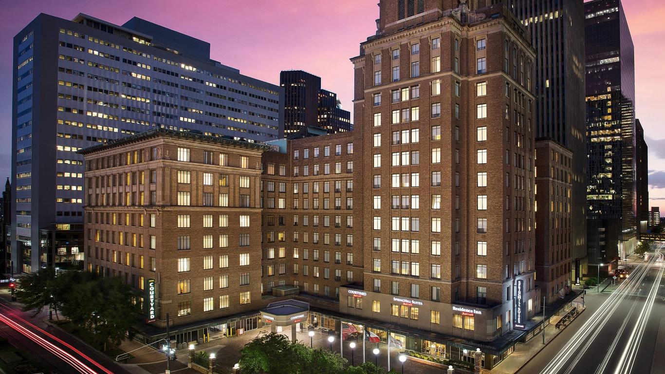 Courtyard by Marriott Houston Downtown/Convention Center