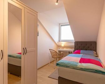 Ferienwohnung Altötting - Unterneukirchen - Bedroom