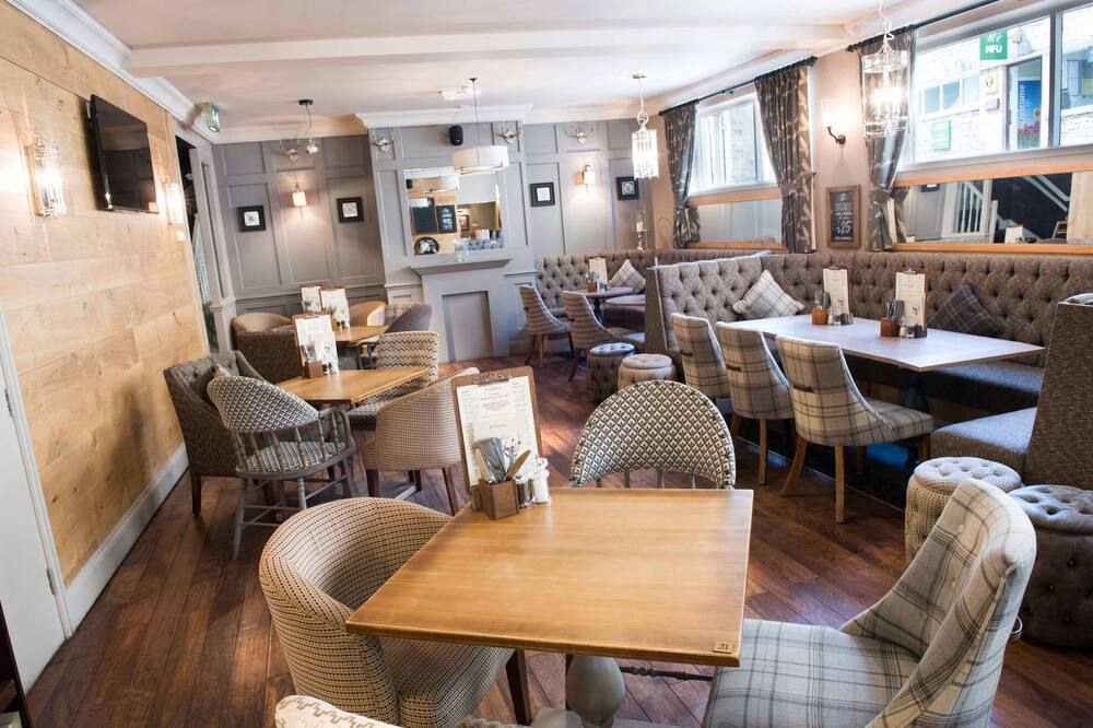 ذا كنتري هوتل