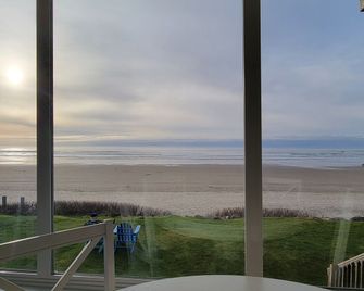 Sea Sprite at Haystack Rock - קנון ביץ' - מרפסת