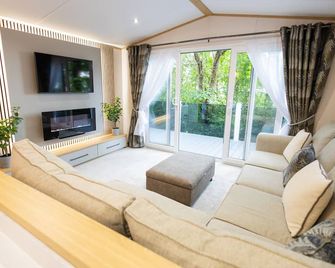 Chantry Lodge - Christchurch - Salon