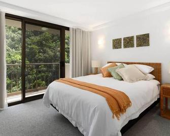 The Rocks Resort Unit 8G - Currumbin - Bedroom