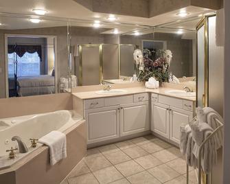 French Quarter Resort - Branson