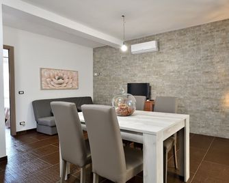 Damaria - Loceri - Dining room