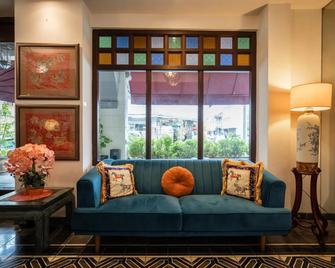 Hotel Penaga - George Town - Living room