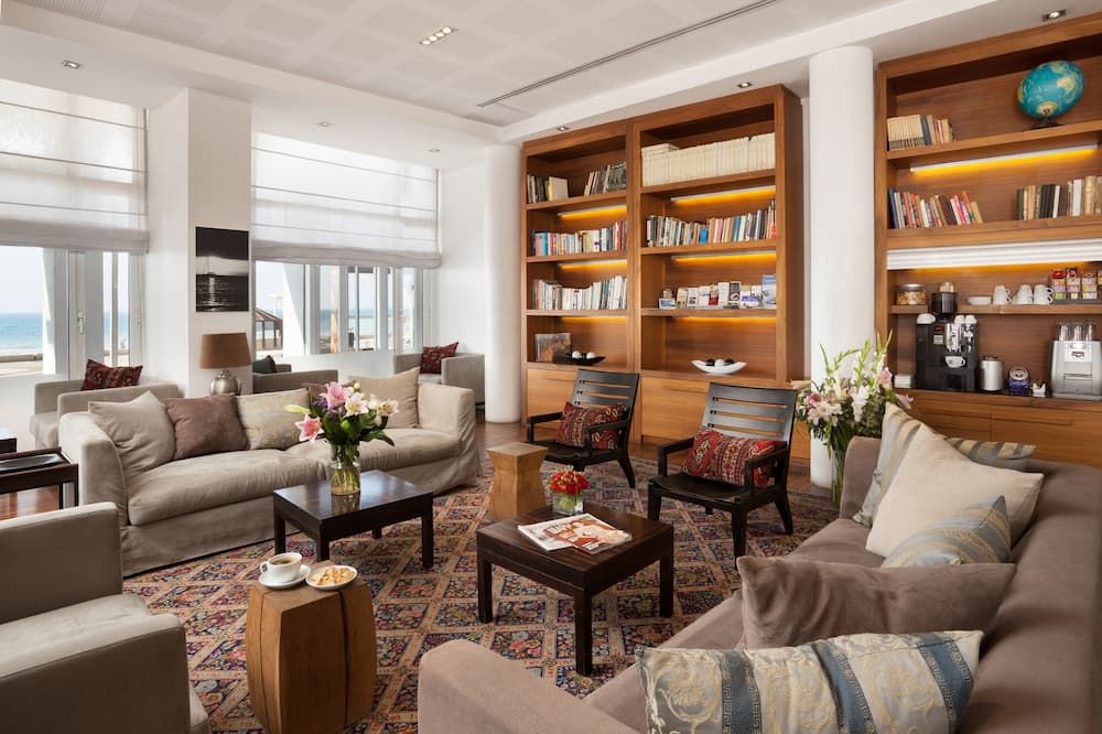 أجنحة سَي إكسكيوتيف