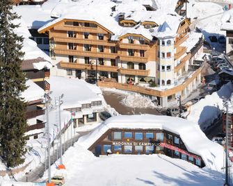 戴安娜飯店 - 麥當娜迪 迪 卡姆皮格利歐 - 建築