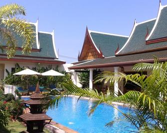 Villa Angelica Bed And Breakfast In Phuk - Si Sunthon - Pool