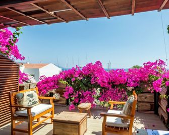 Liman Pansiyon Palamutbükü - Yakaköy (Mugla)