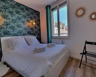 Appartement Indu Centre Ville De Vitré - Vitré - Chambre