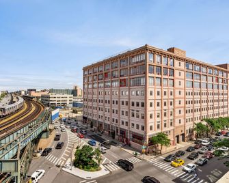 Days Inn by Wyndham Long Island City - Queens - Bygning
