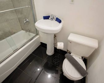 Cozy Studio 3 Full Beds In Midtown - ניו יורק