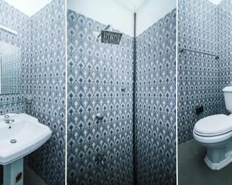 Pavana Hotel - Negombo - Bathroom
