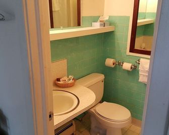 Budget Host Inn - Detroit Lakes - Bad