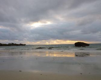 Kyriad Quimper Sud - Quimper - Platja