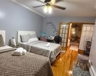 The Nest - Bronx - Bedroom
